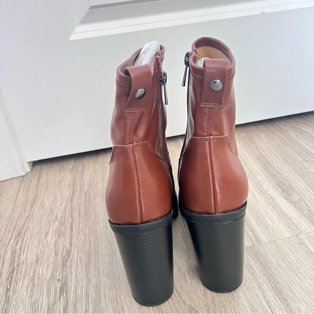 BCBGeneration Rich Brown Heeled Boots - Picture 8 of 9